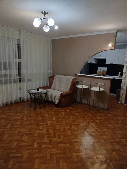 Оренда Квартира 1-кімнатна, 5/10 поверх на вул. Братиславська, 15 Київ - фото 1