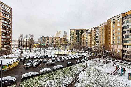 Продаж Квартира 2-кімнатна на Рональда Рейгана ул., 16 Київ