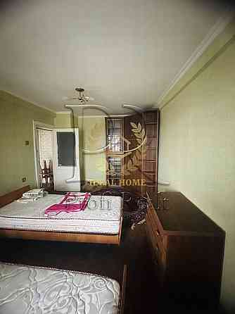 Продаж Квартира 3-кімнатна, 5/5 поверх на Черных Запорожцев ул., 9А Киев