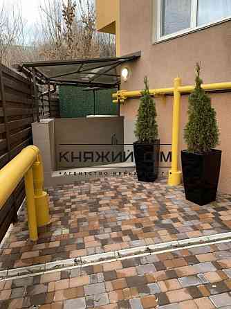 Оренда офісне приміщення на Иртышская ул. поверх - -1/7 Київ