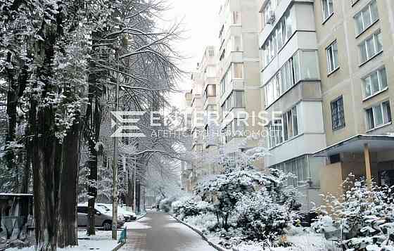 Продаж Квартира 2-кімнатна, 5/9 поверх на вул. Берестейський Киев