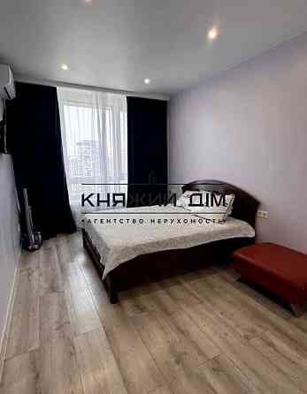 Оренда Квартира 1-кімнатна, 22/25 поверх на Зарічна Киев