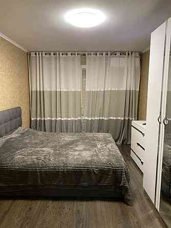 Продаж Квартира 2-кімнатна, 8/10 поверх на Янтарная ул., 40 Дніпро