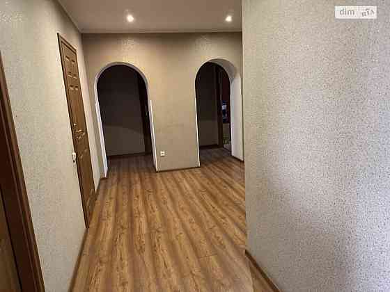 Оренда Квартира 5-кімнатна, 4/4 поверх на Червонохрестівська Vinnytsya