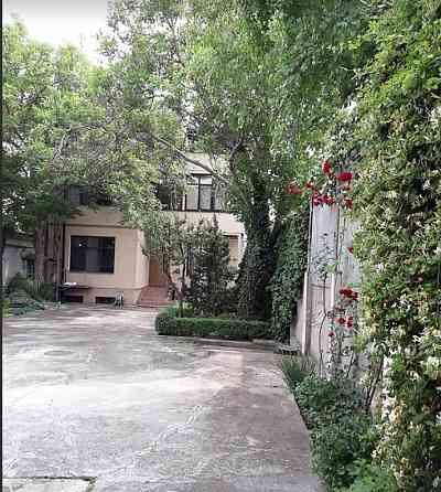 Дом с большим участком на 12 ст. Большого Фонтана Одеса