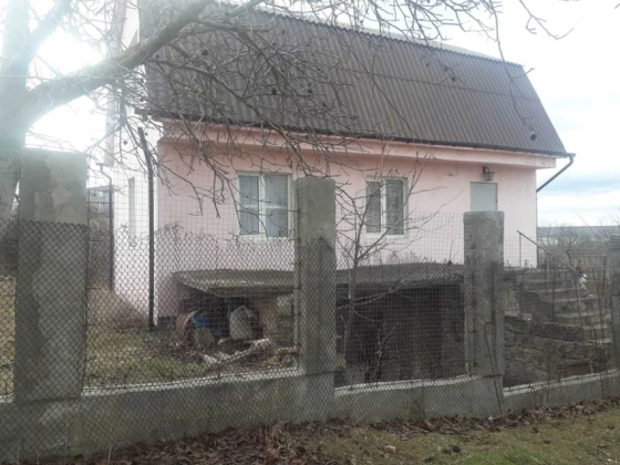 Продам дом в с. Мариновка Маринівка