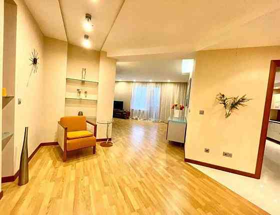 Оренда Квартира 3-кімнатна, 11/12 поверх на ул. Златоустовская Kiev