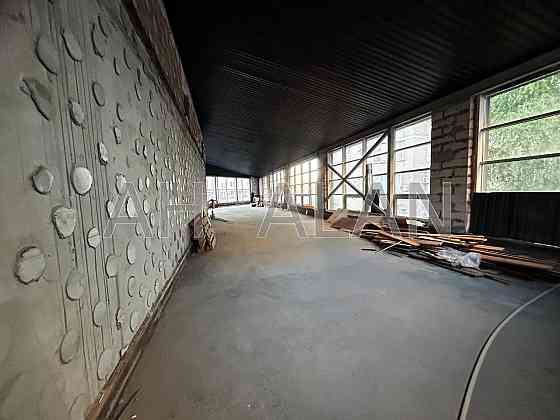 Оренда Будинок 1-кімнатний на Микільсько-Слобідська вул., 2Г Kiev