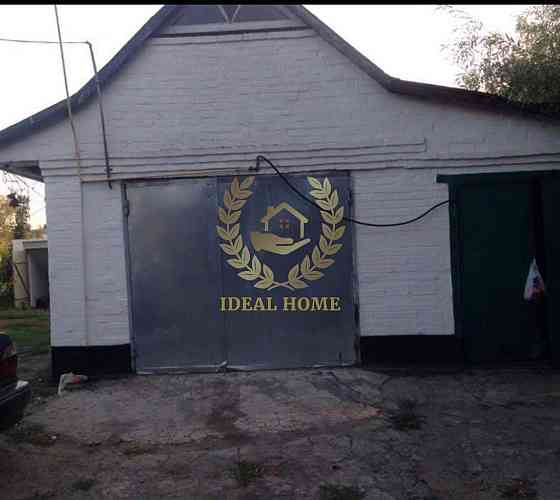 Продаж Будинок 4-кімнатний на Новоселка ул., 3 