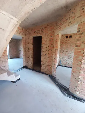 Продаж 2-поверховий   120 кв.м 4 кімн. на ЖК по вул. Макарова Рівне - фото 2