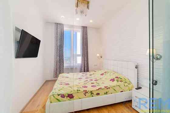 1 комнатная квартира в новом доме на 13 ст.Б.Фонтана Odessa