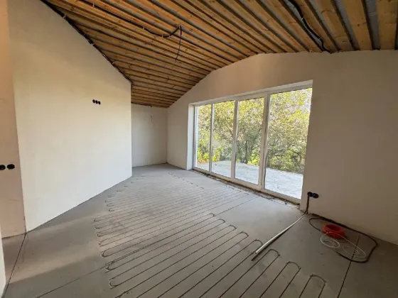 For sale 1-storey House with land 5 ares 60 sq.m 3 rooms at центральна Pidhorodne