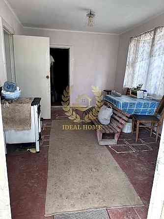 Продаж Будинок 4-кімнатний 