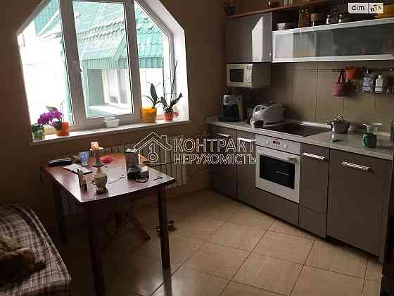 Продаж Квартира 3-кімнатна, 16/16 поверх на вул. Академіка Павлова Харків