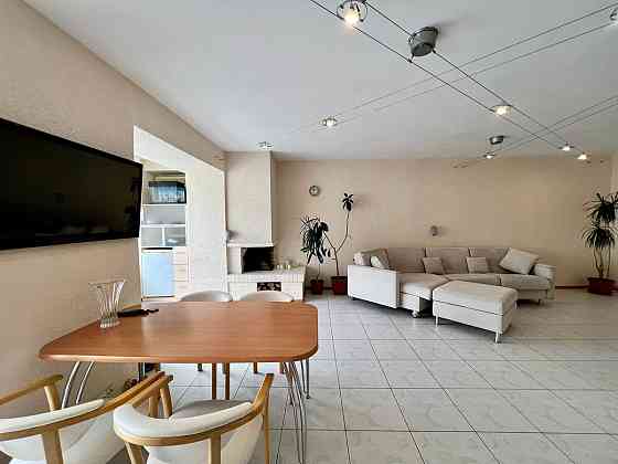 Оренда Квартира 2-кімнатна, 15/17 поверх на вул. Драгоманова, 31В Киев