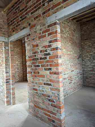 Продаж Будинок 4-кімнатний на вул. Київська Рівне