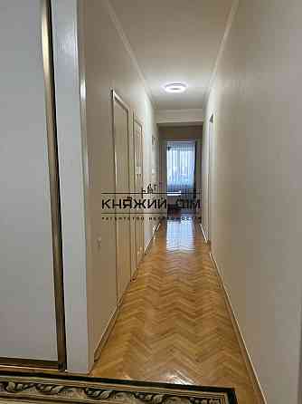 Оренда Квартира 3-кімнатна, 18/18 поверх на Старонаводницкая ул. Киев