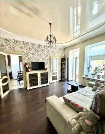 Продам  3х комнатную квартиру в шикарном районе города. Одеса