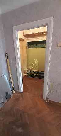 Продаж 2 к квартири м. Дорогожичі Київ