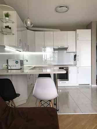 Оренда Квартира 2-кімнатна на ул. Заречная, 1 Київ