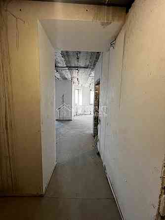 Продаж Квартира 4-кімнатна, 14/15 поверх на вул. Професорська Харьков