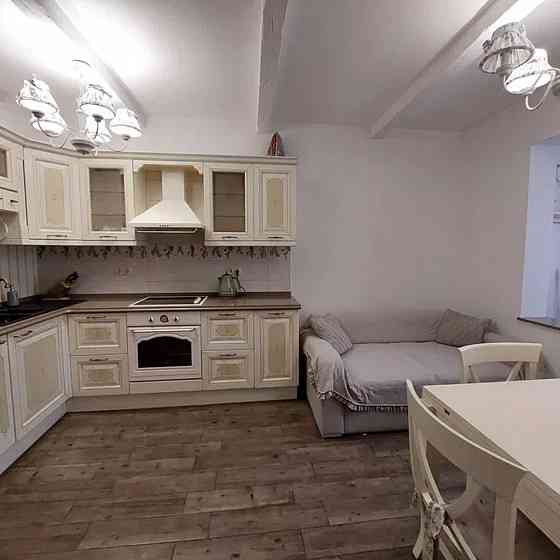 Оренда Квартира 2-кімнатна, 8/25 поверх на Драгоманова, 4 Київ