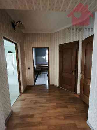 Продаж Квартира 3-кімнатна, 3/5 поверх на Климпуша Д. Ужгород