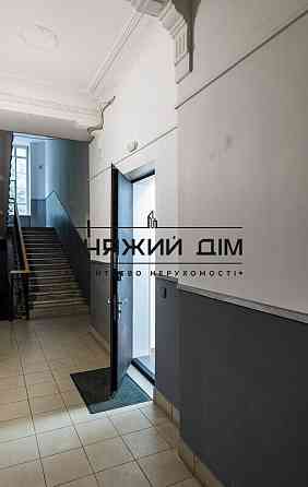 Оренда офісне приміщення на Олеся Гончара ул. поверх - 1/5 Киев