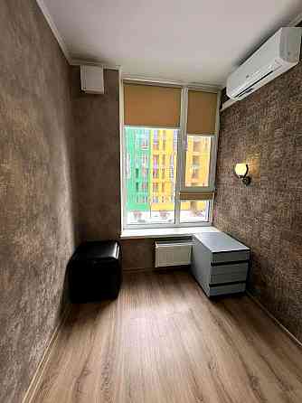 Оренда Квартира 2-кімнатна, 3/6 поверх на вул. Регенераторна, 4 Київ