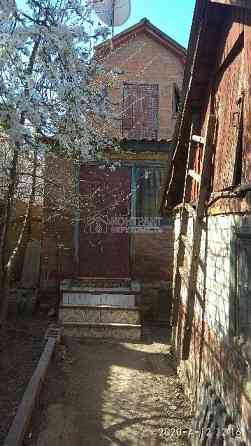 Продаж Будинок 4-кімнатний на вул. Широкая Високий