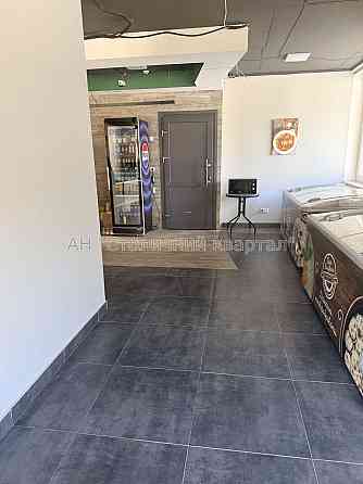 Оренда торгове приміщення на Заболотного Академіка вул., 15 приміщень - 1, поверх - 1/16 Kiev