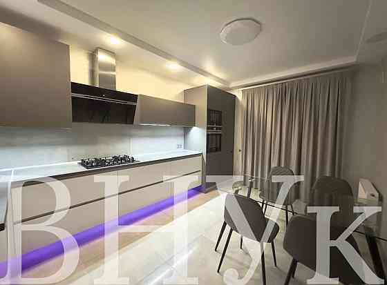 Продаж Квартира 4-кімнатна, 9/10 поверх Львов