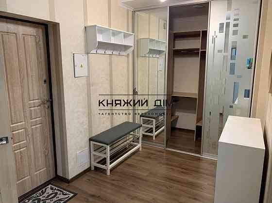 Оренда Квартира 1-кімнатна, 17/25 поверх на Драгоманова ул. Киев