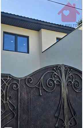 Сучасний будинок з ремонтом! Uzhhorod