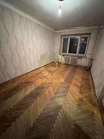 Продається 2 кімнатна квартира в Святошинському районі Киев