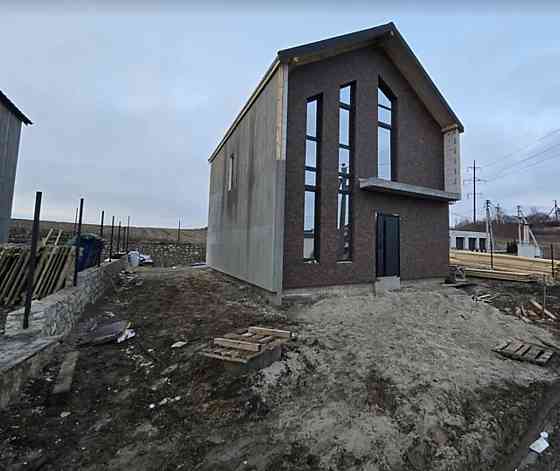 Продаж 2 поверхового будинку з опаленням і ділянкою на 3 сотки, 130 кв. м, Петриків 