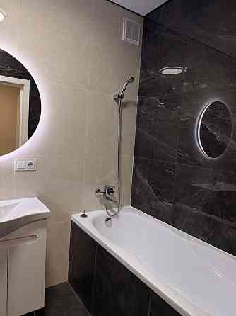 Продаж Квартира 1-кімнатна, 1/5 поверх на вул. Захисників Маріуполя Рівне