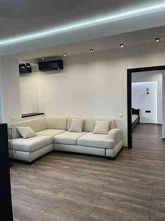 Продаж Квартира 2-кімнатна, 1/5 поверх на Каневская ул., 17 Дніпро