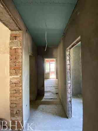 Продаж Квартира 3-кімнатна, 2/3 поверх на Доброго Чернівці