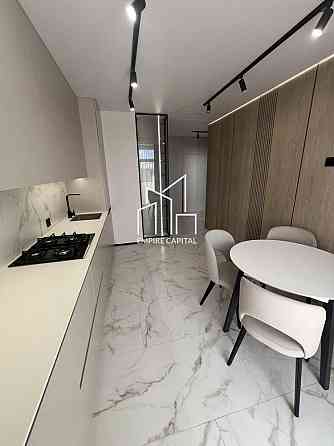 Продаж 2к Квартира 68 кв.м Угорська вул. Львів