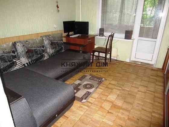 Продаж роздільної 4-х к. квартири на Харківському масиві. № 21124768 Київ