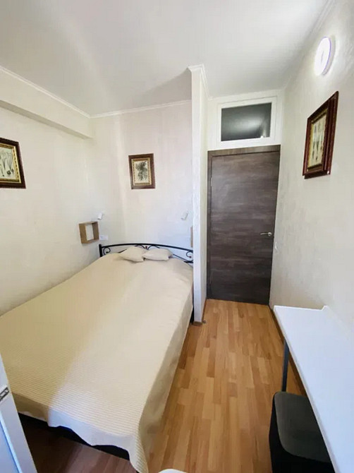 Оренда Квартира 1-кімнатна, 13/13 поверх на Ахматової, 16б Київ - фото 1