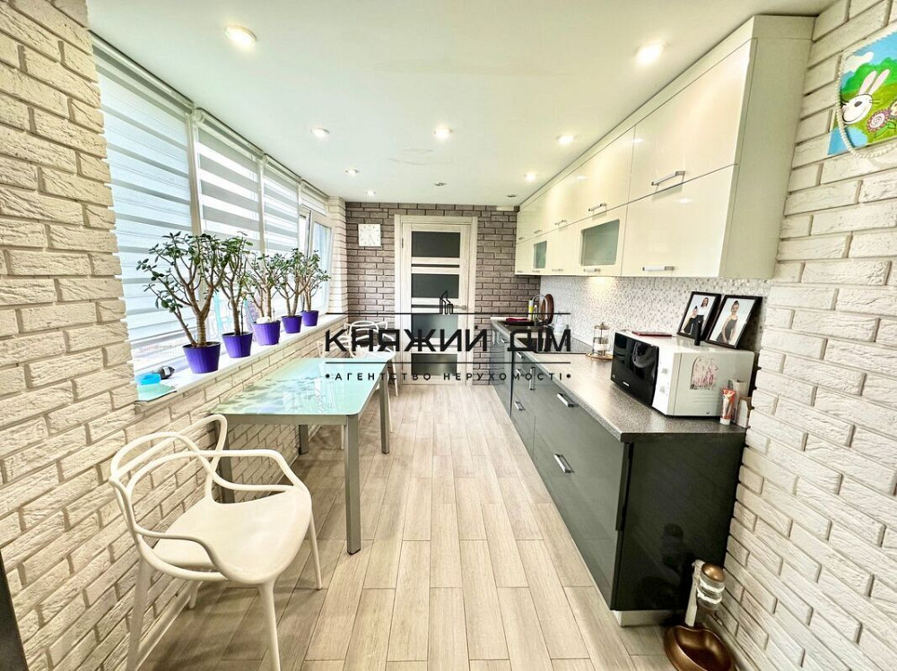 Продаж будинку в смт. Калита, 30 км до Броварів та 50 км до Києва. № 2211617 Калита - фото 1