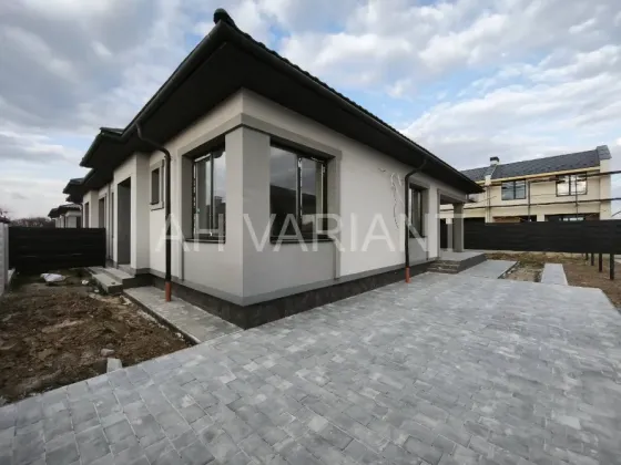 Продаж 1-поверховий Котедж з ділянкою 4.5 сот 127 кв.м 3 кімн. на Виноградна Минай