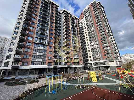 Продаж Квартира 3-кімнатна на Кустанайская ул., 13 Киев