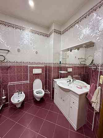 Продаж Квартира 3-кімнатна, 13/17 поверх на Єжи Ґедройця вул., д. 2 Киев