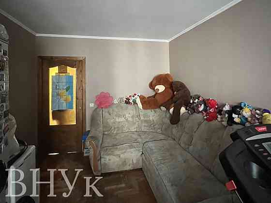 Продаж Квартира 4-кімнатна, 5/9 поверх на вул. Симоненка В. Тернопіль