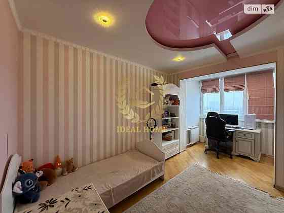 Продаж Квартира 4-кімнатна, 12/16 поверх на Даниила Щербаковского ул., 63Б Kiev