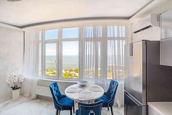 Продам 1 комнатную квартиру в Жемчужном квартале на Каманина. Одесса