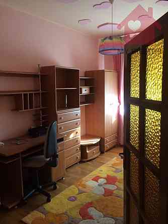 Продаж трикімнатної квартири по вул.Благоєва. Uzhhorod